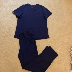Figs navy scrub set XL top and XL tall pants
